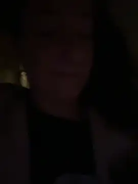 Mini And The Bear online show from February 9, 5:00 pm