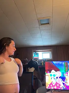 Mini And The Bear online show from March 1, 5:46 pm