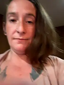 Mini And The Bear online show from May 30, 3:39 pm