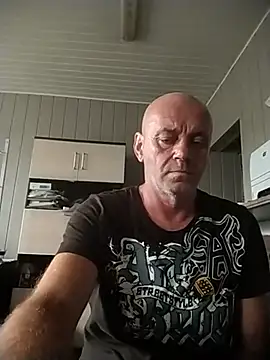 Snapshot of wilkalfa chatting on July 15, 5:58 am wilkalfa online show from July 15, 5:58 am