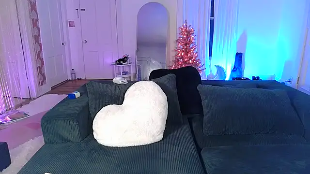 ashleyblaydex online show from December 16, 12:15 am