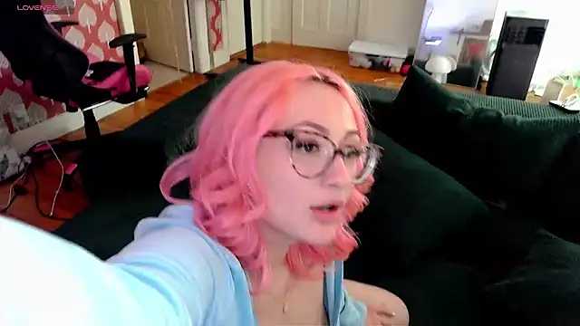 Snapshot of ashleyblaydex chatting on July 25, 2:34 pm ashleyblaydex online show from July 25, 2:34 pm