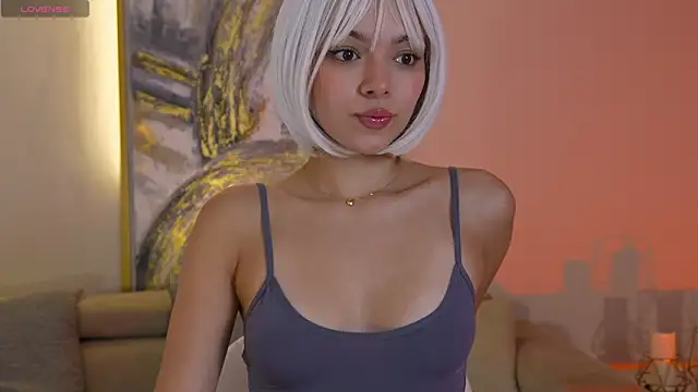 NaomiSainz online show from March 24, 1:55 pm