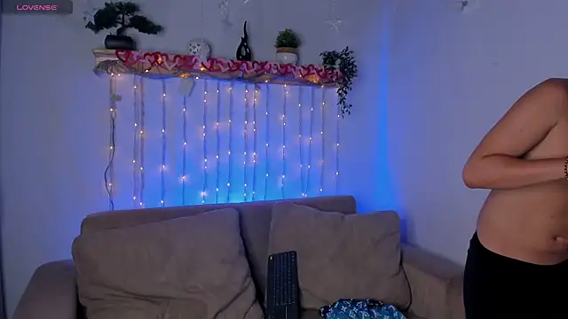 tomdrew69 online show from April 23, 3:02 am