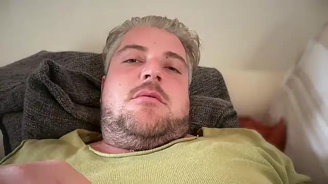 cazzo90p online show from October 12, 6:15 am