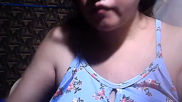 sweetsosie18 online show from March 26, 5:00 pm