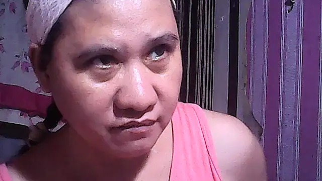 sweetsosie18 online show from September 14, 10:15 am