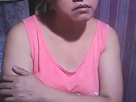 Snapshot of sweetsosie18 chatting on November 17, 2:59 am sweetsosie18 online show from November 17, 2:59 am