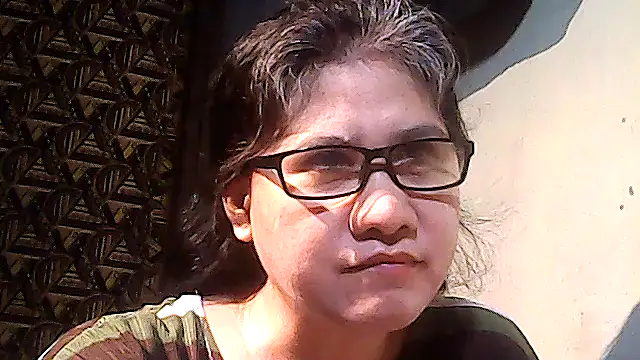 Snapshot of sweetsosie18 chatting on December 2, 12:07 pm sweetsosie18 online show from December 2, 12:07 pm