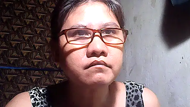 sweetsosie18 online show from May 3, 3:48 pm