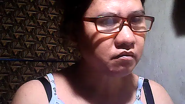 sweetsosie18 online show from April 11, 8:01 pm