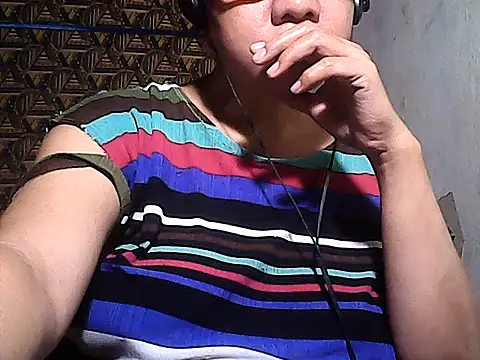 sweetsosie18 online show from January 13, 1:53 am