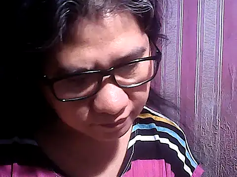 Snapshot of sweetsosie18 chatting on October 30, 8:50 pm sweetsosie18 online show from October 30, 8:50 pm