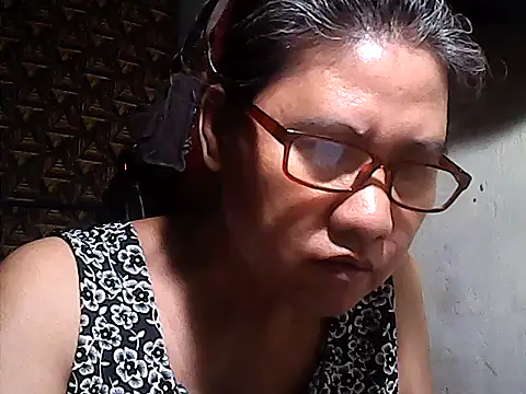 sweetsosie18 online show from May 30, 12:44 pm