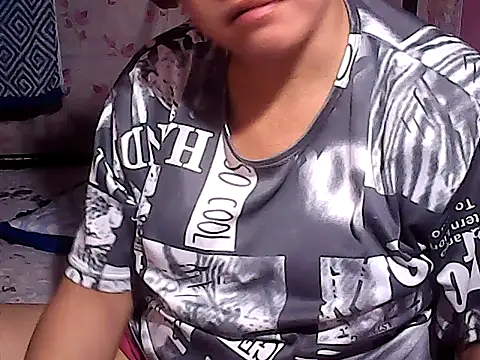 sweetsosie18 online show from October 7, 10:11 pm