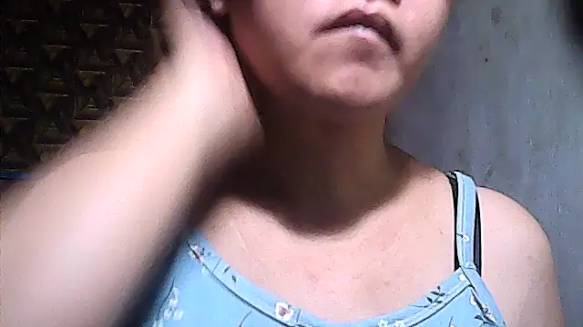 sweetsosie18 online show from May 9, 7:56 am