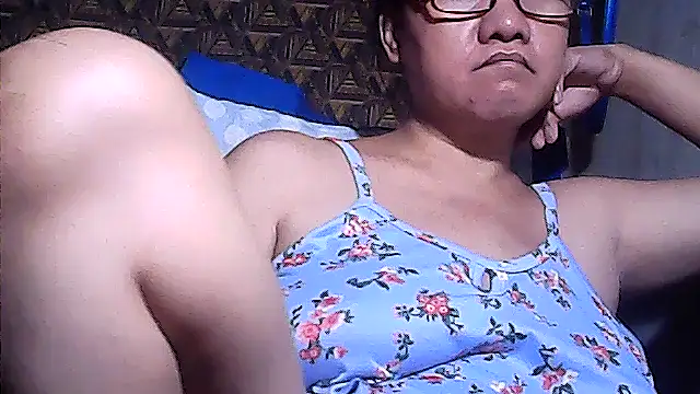 sweetsosie18 online show from April 12, 8:56 pm