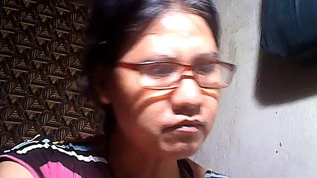 Snapshot of sweetsosie18 chatting on July 14, 8:08 am sweetsosie18 online show from July 14, 8:08 am