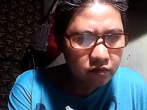 Snapshot of sweetsosie18 chatting on June 3, 12:22 am sweetsosie18 online show from June 3, 12:22 am
