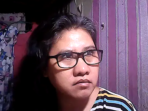 Snapshot of sweetsosie18 chatting on October 31, 9:00 pm sweetsosie18 online show from October 31, 9:00 pm