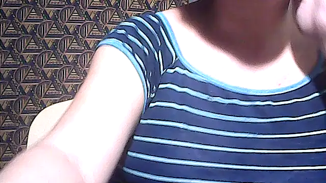 sweetsosie18 online show from March 26, 4:11 am