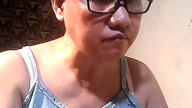 sweetsosie18 online show from December 5, 10:14 am