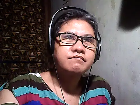 sweetsosie18 online show from January 13, 2:10 pm