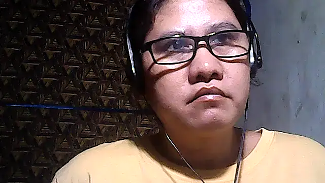 sweetsosie18 online show from March 5, 11:54 pm