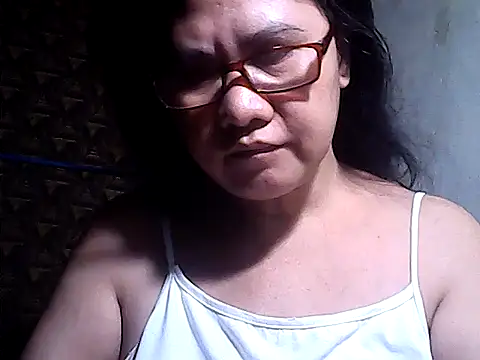 sweetsosie18 online show from May 6, 5:39 pm