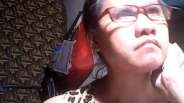 sweetsosie18 online show from May 26, 10:46 am