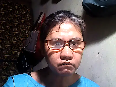 sweetsosie18 online show from June 2, 7:08 am