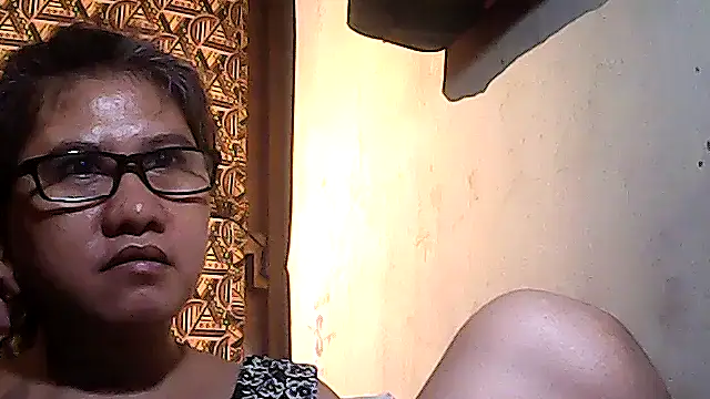 sweetsosie18 online show from December 18, 5:28 pm