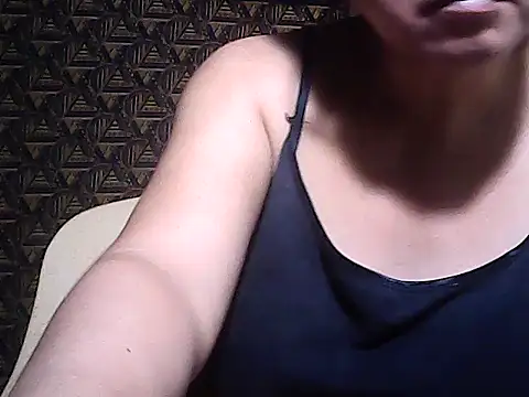 sweetsosie18 online show from December 22, 6:35 am