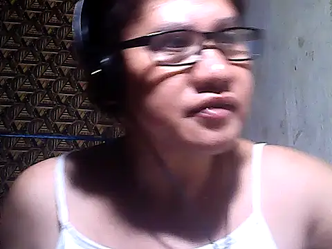 sweetsosie18 online show from February 21, 8:11 pm