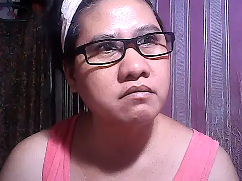 sweetsosie18 online show from October 2, 4:05 am