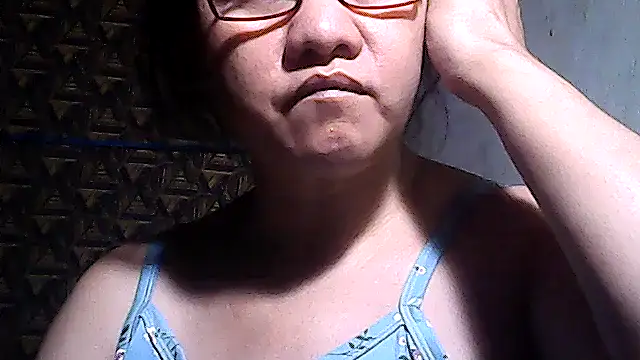 sweetsosie18 online show from March 15, 6:15 pm