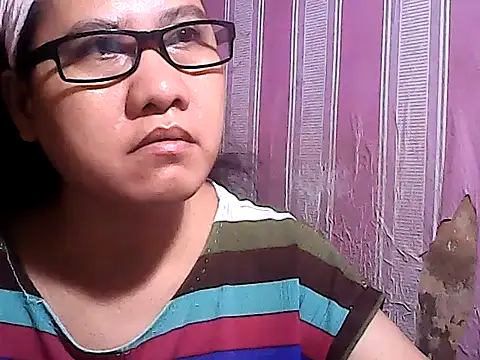 sweetsosie18 online show from October 3, 10:28 am