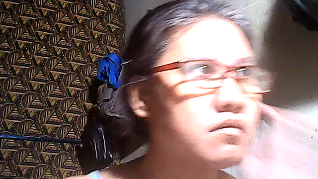 sweetsosie18 online show from May 29, 2:06 am