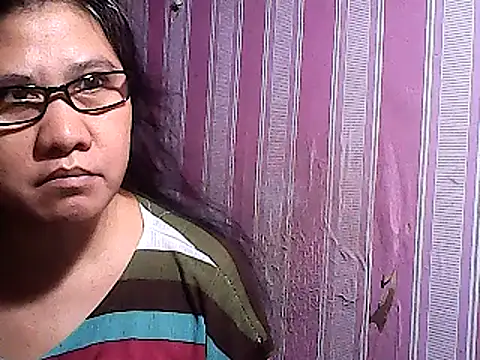 sweetsosie18 online show from March 18, 9:43 pm