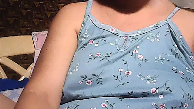 sweetsosie18 online show from April 9, 6:25 pm