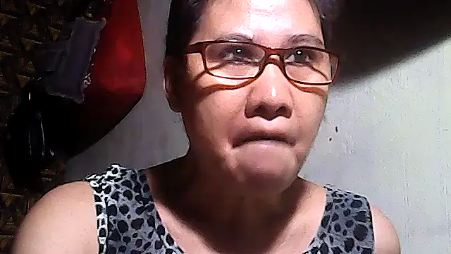 sweetsosie18 online show from May 30, 12:39 am