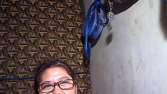 sweetsosie18 online show from March 22, 8:38 am