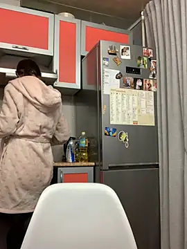 SeducingYoghourt online show from January 24, 2:51 pm