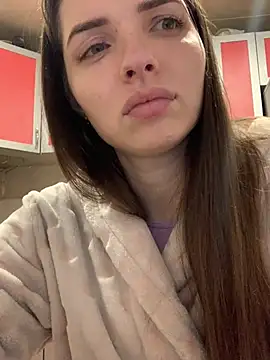 SeducingYoghourt online show from February 8, 4:05 pm