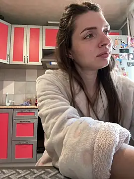 SeducingYoghourt online show from April 13, 1:59 pm