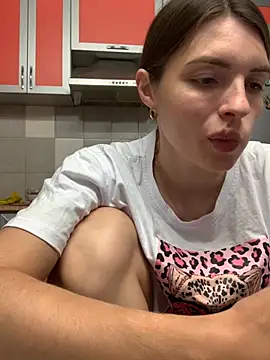 SeducingYoghourt online show from September 26, 3:41 pm
