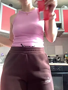 SeducingYoghourt online show from February 23, 7:53 am