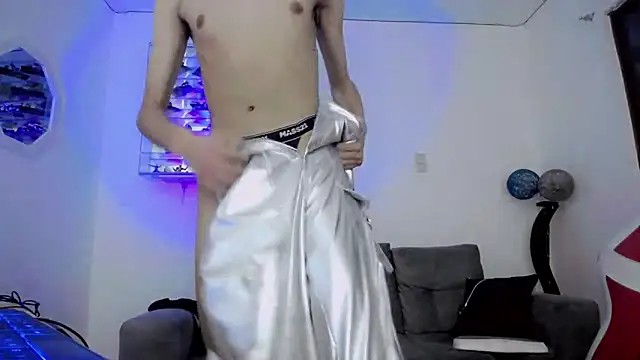 Snapshot of Sweet_Jack1 chatting on March 22, 6:14 pm Sweet Jack1 online show from March 22, 6:14 pm