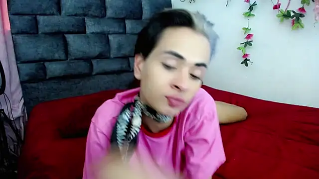 Snapshot of Sweet_Jack1 chatting on March 20, 10:07 pm Sweet Jack1 online show from March 20, 10:07 pm