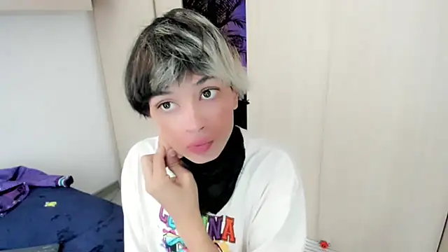 Snapshot of Sweet_Jack1 chatting on October 6, 3:46 pm Sweet Jack1 online show from October 6, 3:46 pm